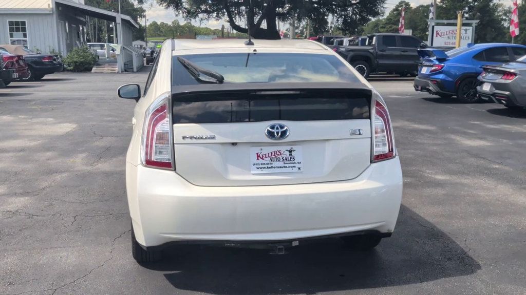 Toyota Prius  photo 7