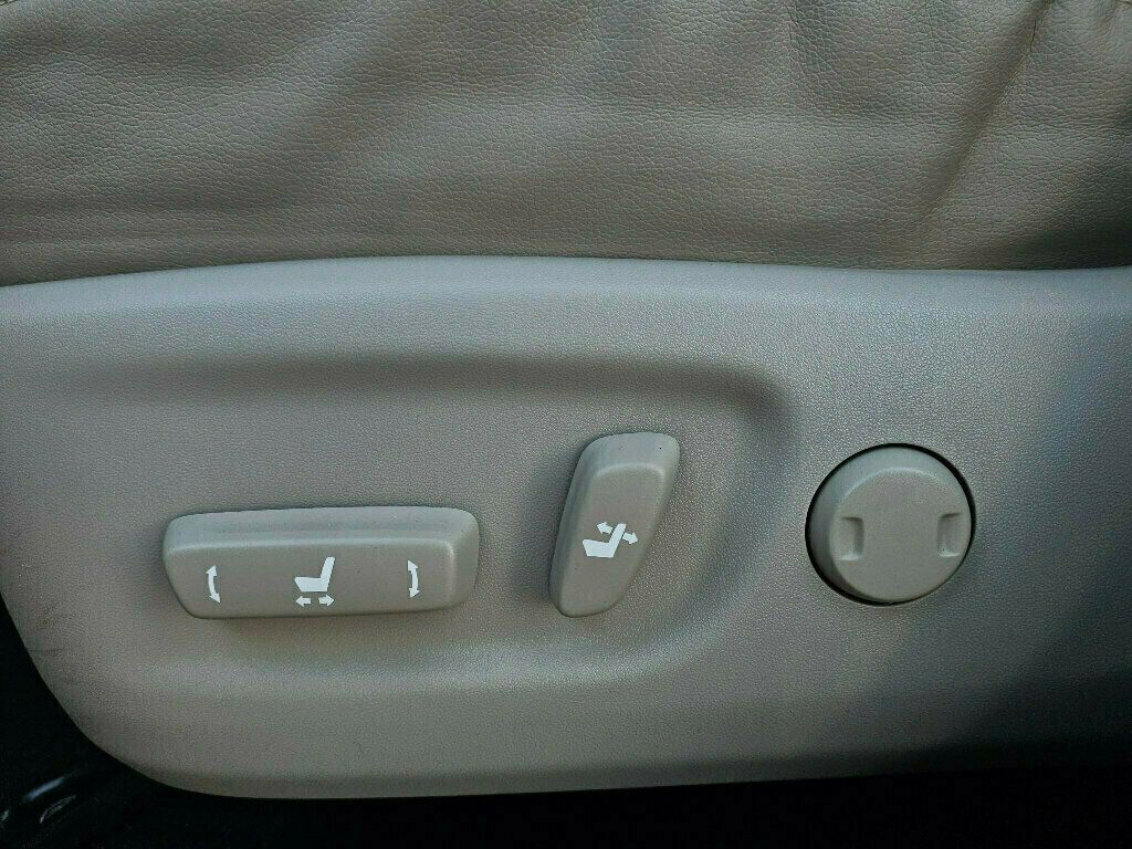 2012 Toyota Prius 5dr Hatchback Four - 22990091 - 31