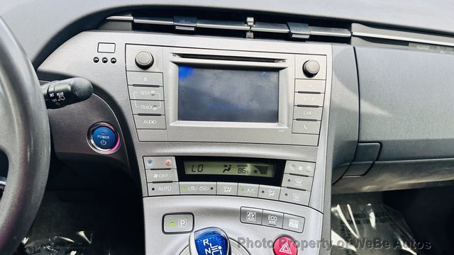 2012 Toyota Prius 5dr Hatchback Two - 23047819 - 9