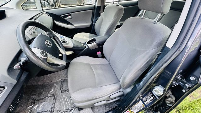 2012 Toyota Prius 5dr Hatchback Two - 23047819 - 15