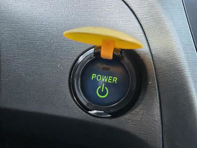 2012 Toyota Prius Base Trim - 22976350 - 15