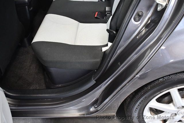 2012 Toyota Prius c 5dr Hatchback Three - 21941035 - 11