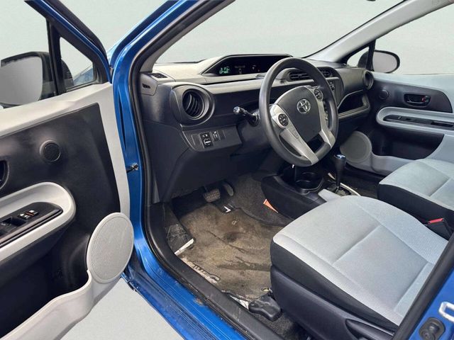 2012 Toyota Prius c 5dr Hatchback Three - 22982284 - 11