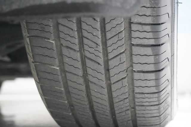 2012 Toyota Prius Plug-In  - 22987059 - 25