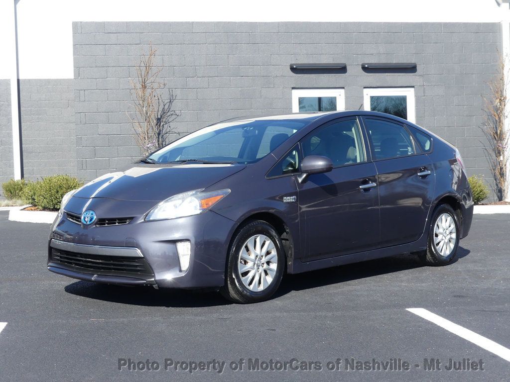 2012 Toyota Prius Plug-in photo 2