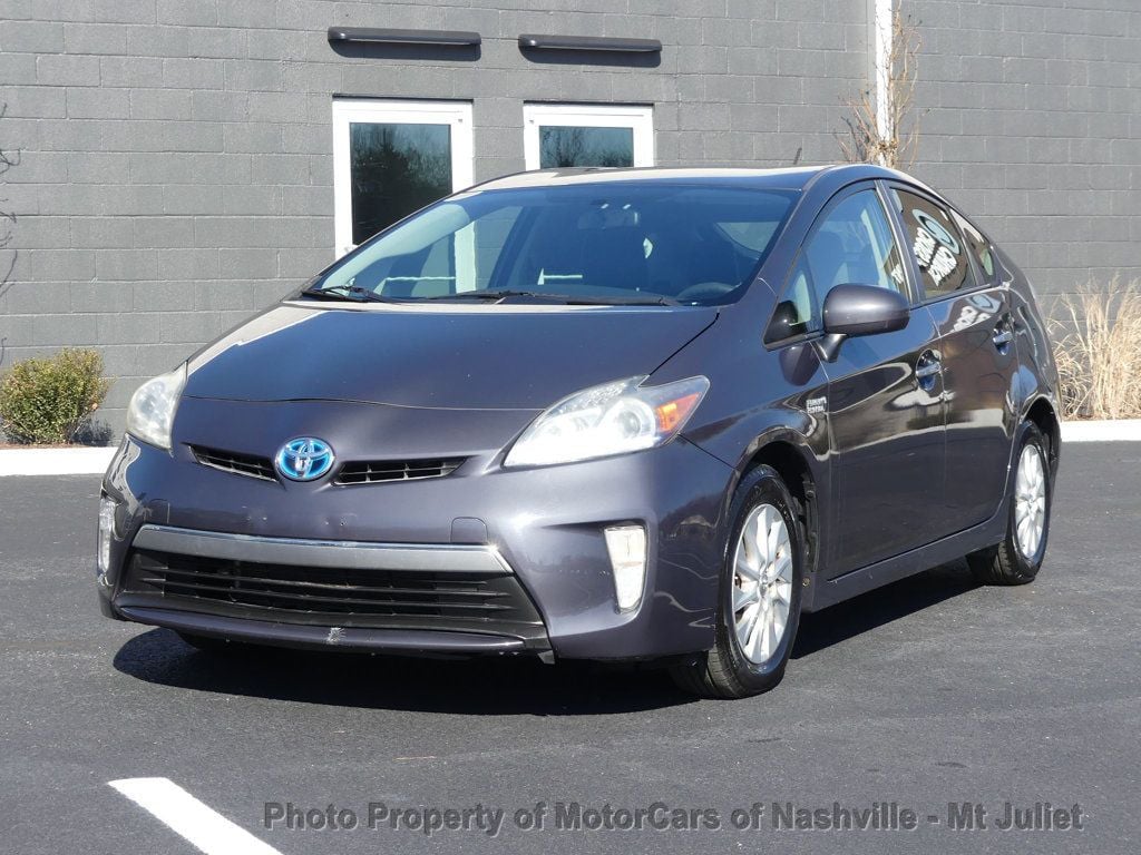 2012 Toyota Prius Plug-in photo 3