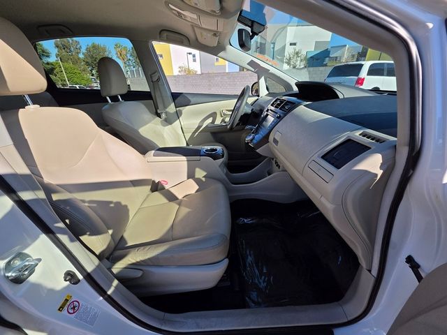 2012 Toyota Prius v  - 22943655 - 9