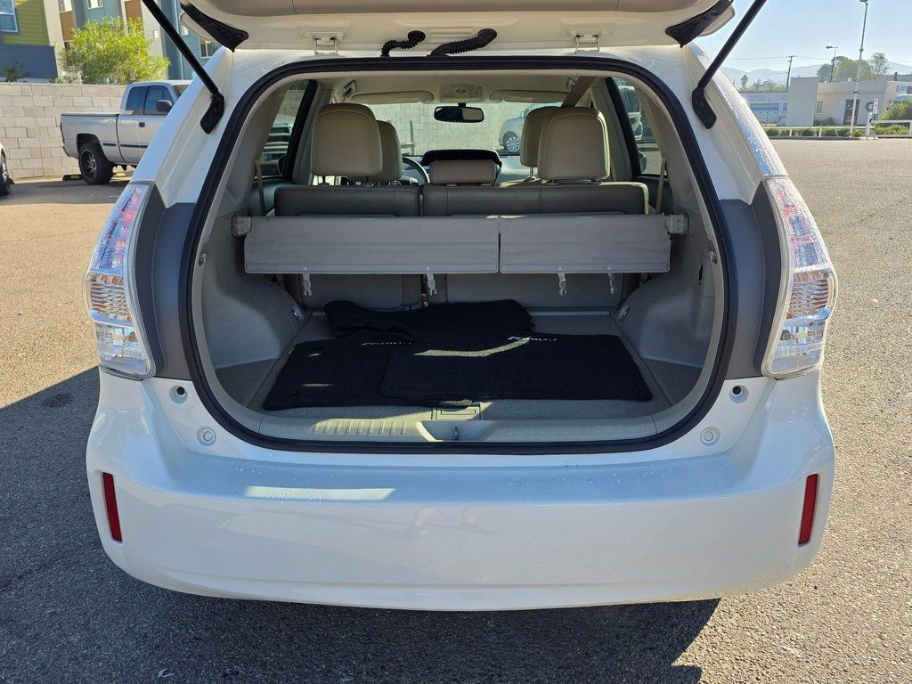 2012 Toyota Prius v  - 22943655 - 12
