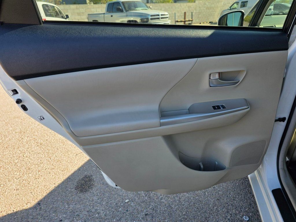 2012 Toyota Prius v  - 22943655 - 20