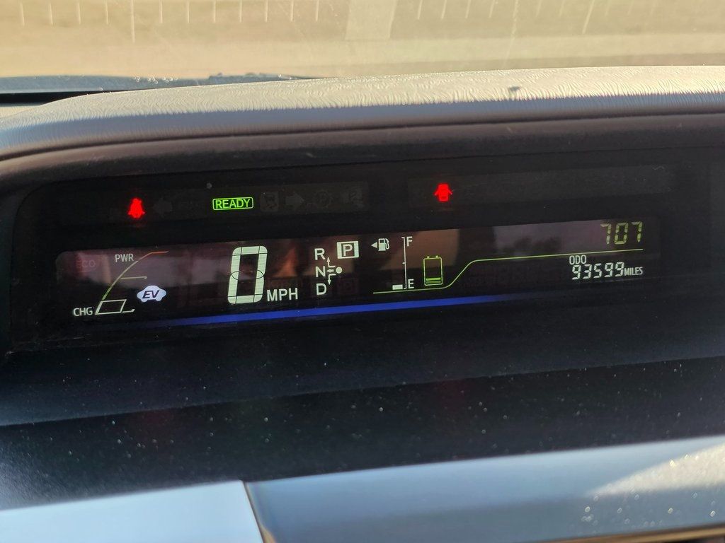 2012 Toyota Prius v  - 22943655 - 27