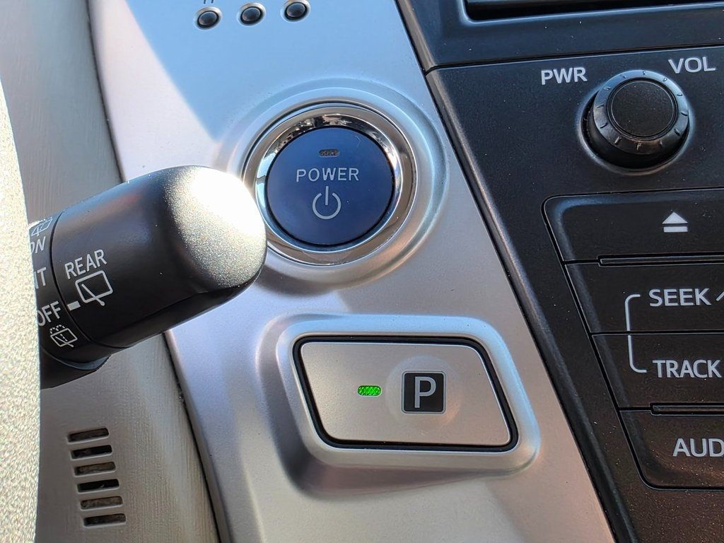 2012 Toyota Prius v  - 22943655 - 28