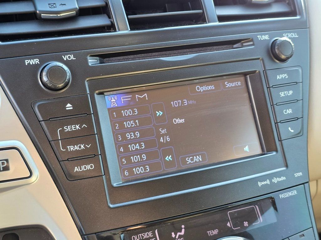 2012 Toyota Prius v  - 22943655 - 29