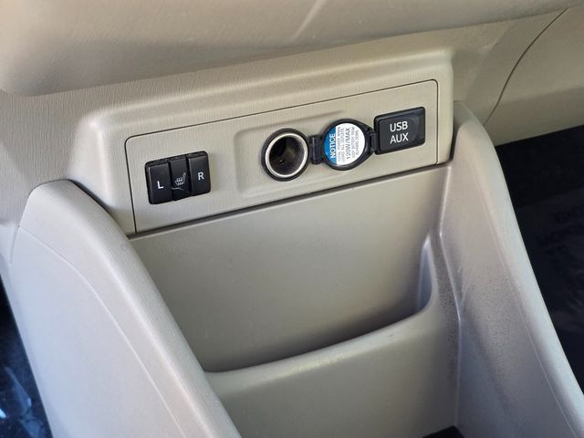 2012 Toyota Prius v  - 22943655 - 31