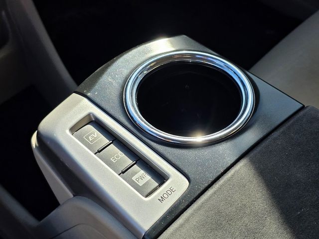 2012 Toyota Prius v  - 22943655 - 36