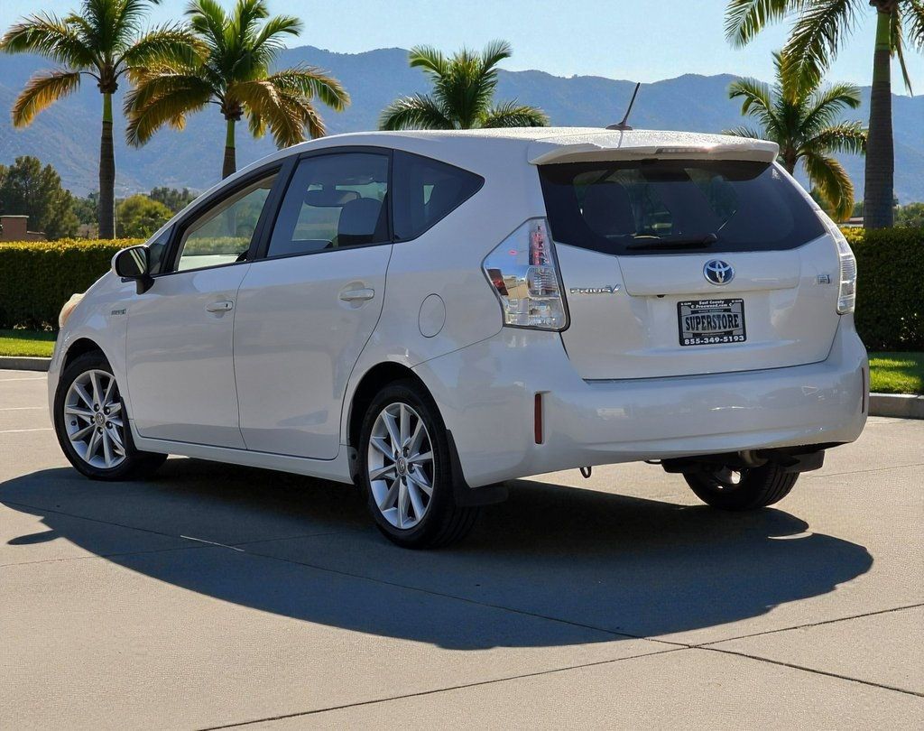 2012 Toyota Prius v  - 22943655 - 4