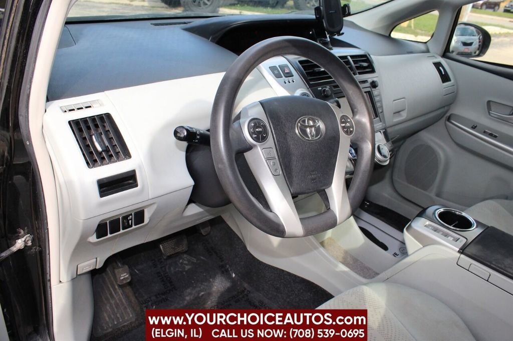 2012 Toyota Prius v 5dr Wagon Five - 22179462 - 12