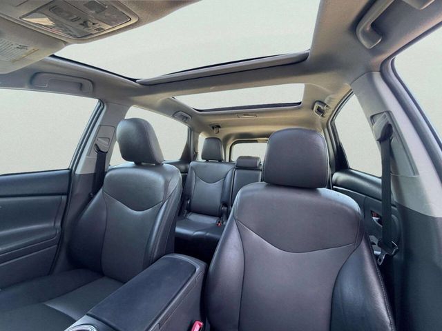 2012 Toyota Prius v 5dr Wagon Five - 23044831 - 19