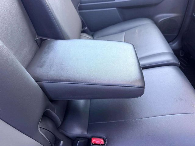 2012 Toyota Prius v 5dr Wagon Five - 23044831 - 28