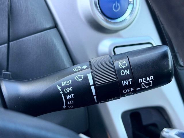 2012 Toyota Prius v 5dr Wagon Five - 23044831 - 37