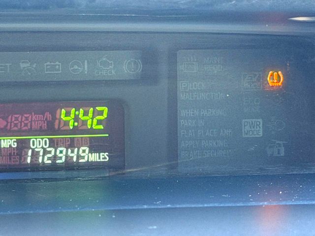 2012 Toyota Prius v 5dr Wagon Five - 23044831 - 41