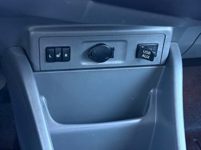 2012 Toyota Prius v 5dr Wagon Five - 23044831 - 45
