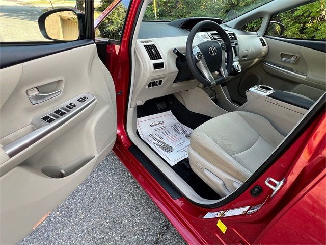 2012 Toyota Prius V Five photo 10