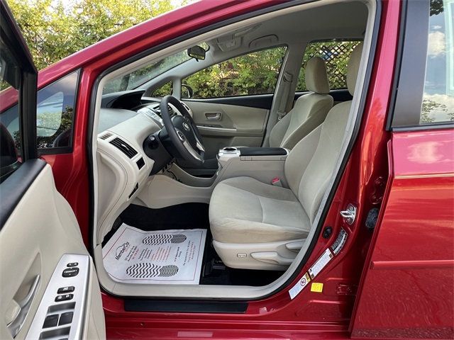 2012 Toyota Prius V Five photo 11