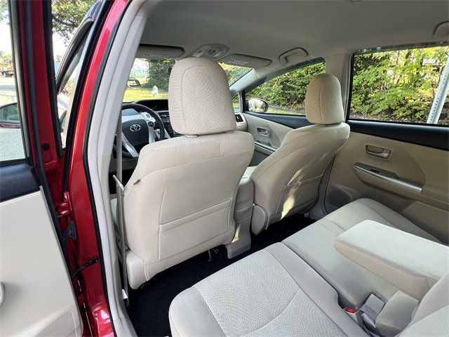 2012 Toyota Prius V Five photo 13
