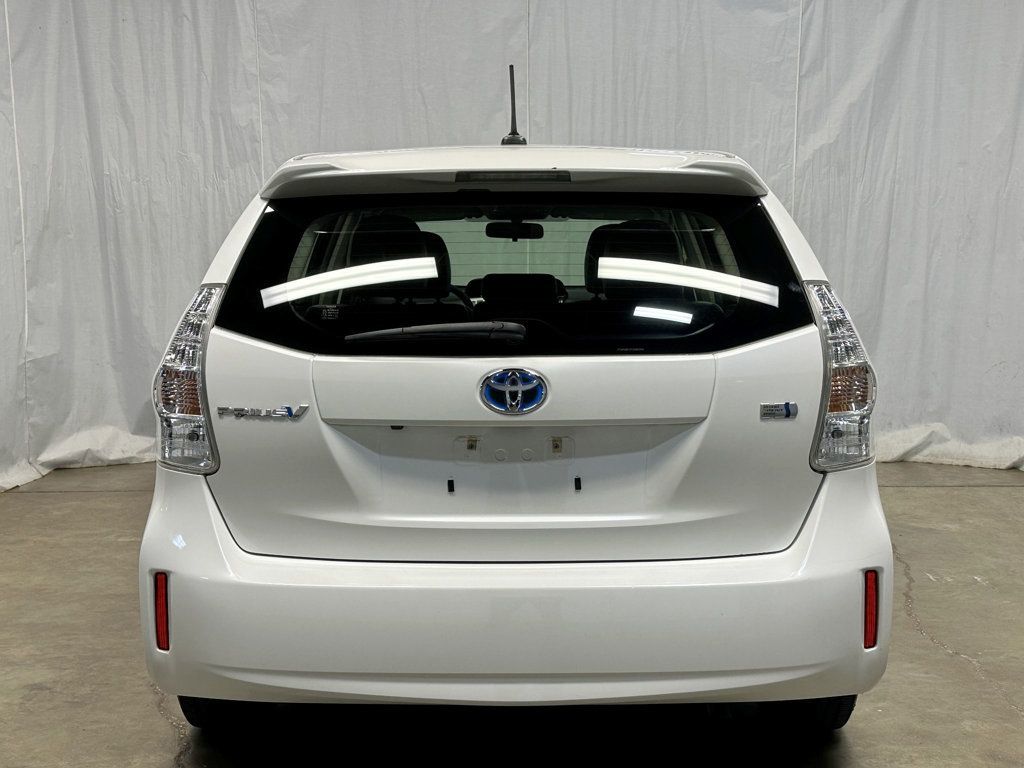 2012 Toyota Prius v 5dr Wagon Three - 23091488 - 9