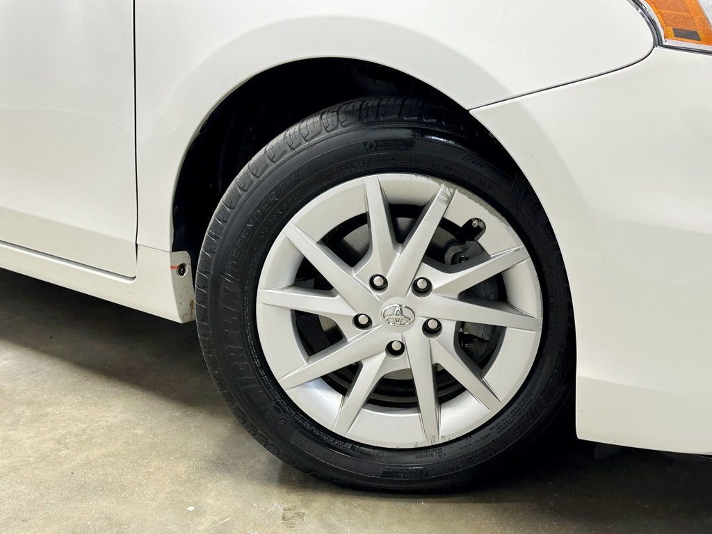2012 Toyota Prius v 5dr Wagon Three - 23091488 - 13