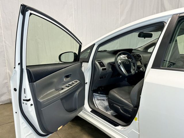 2012 Toyota Prius v 5dr Wagon Three - 23091488 - 14