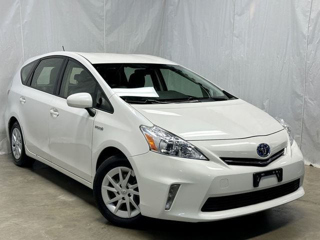 2012 Toyota Prius v 5dr Wagon Three - 23091488 - 1
