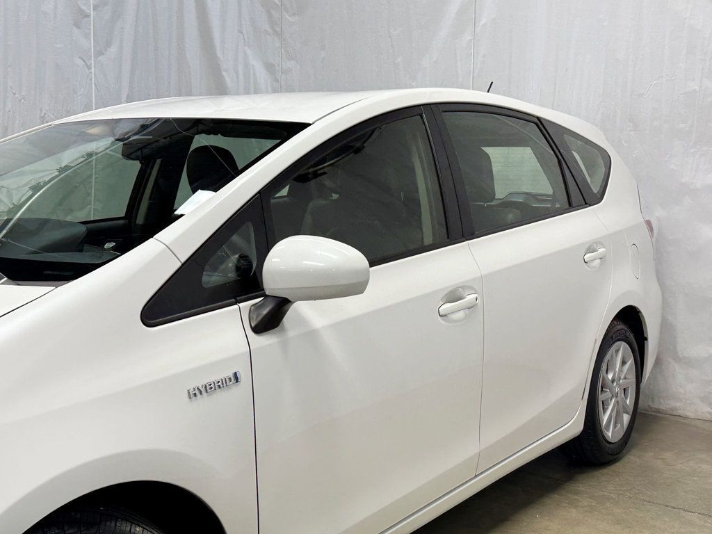 2012 Toyota Prius v 5dr Wagon Three - 23091488 - 2