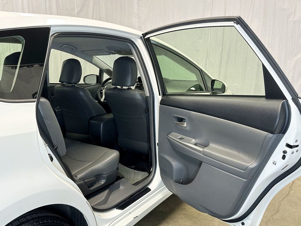2012 Toyota Prius v 5dr Wagon Three - 23091488 - 29