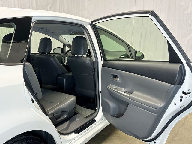 2012 Toyota Prius v 5dr Wagon Three - 23091488 - 29