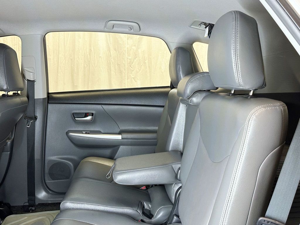 2012 Toyota Prius v 5dr Wagon Three - 23091488 - 34