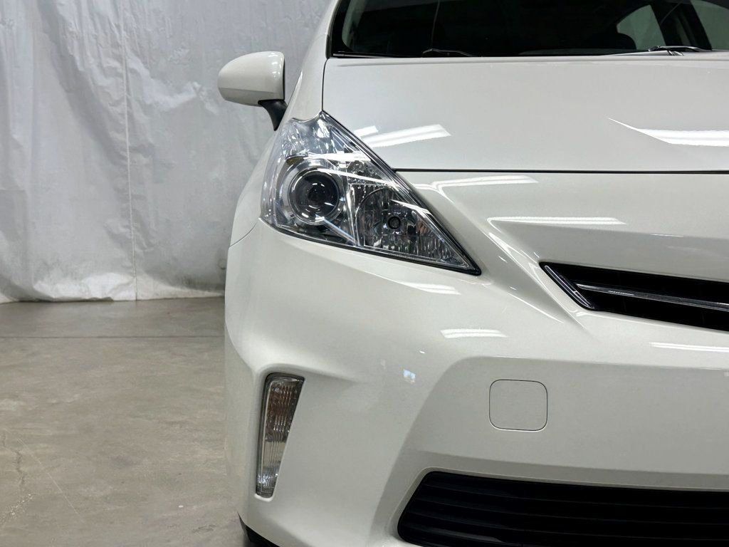 2012 Toyota Prius v 5dr Wagon Three - 23091488 - 5
