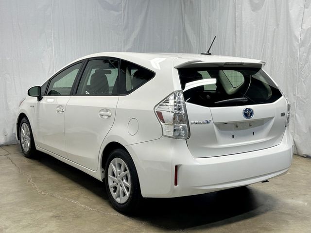 2012 Toyota Prius v 5dr Wagon Three - 23091488 - 8