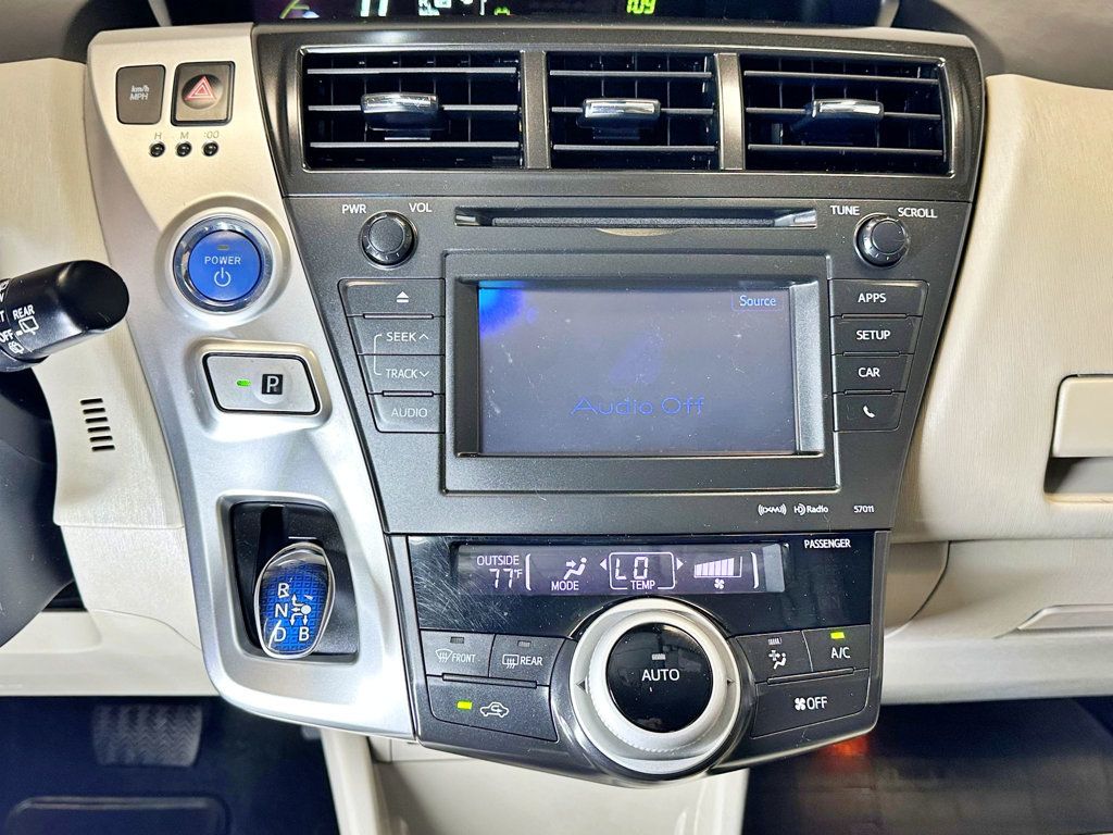 2012 Toyota Prius v 5dr Wagon Two - 23033228 - 20