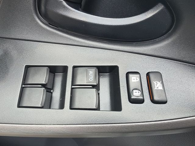 2012 Toyota RAV4 4WD 4dr I4 - 23023354 - 17