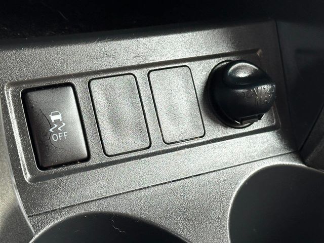 2012 Toyota RAV4 4WD 4dr I4 - 22946463 - 39