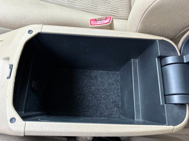 2012 Toyota RAV4 4WD 4dr I4 - 22946463 - 42