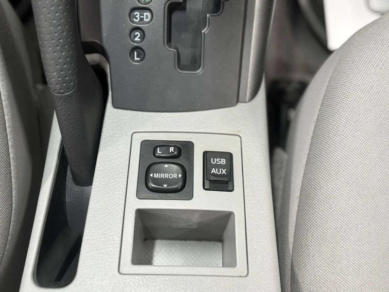 2012 Toyota RAV4 4WD 4dr I4 - 22985765 - 23