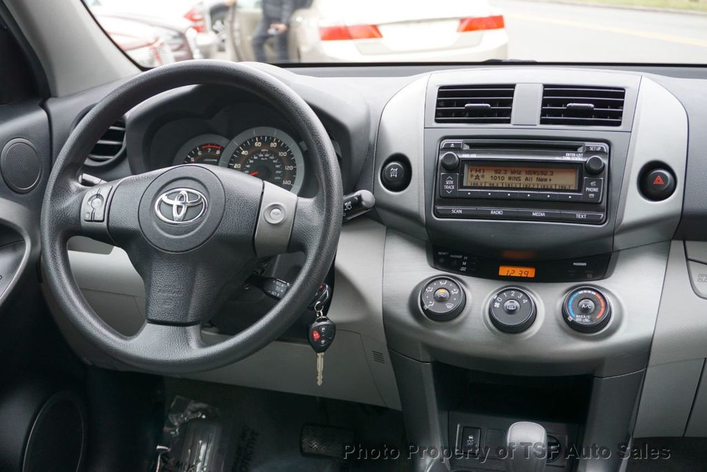 2012 Toyota RAV4 4WD 4dr I4 - 22192144 - 17