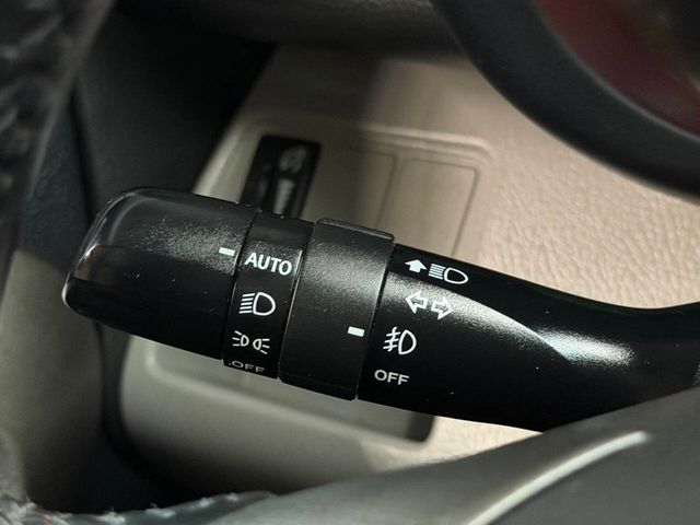 2012 Toyota RAV4 4WD 4dr I4 Limited - 22985772 - 38