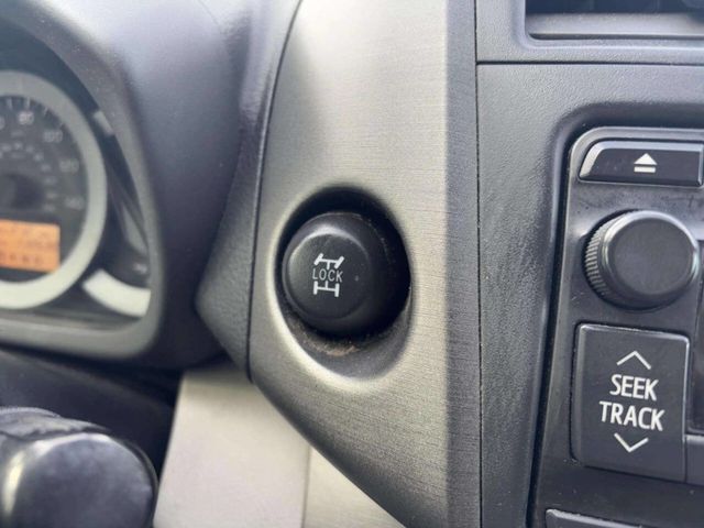 2012 Toyota RAV4 4WD 4dr V6 - 22945279 - 29