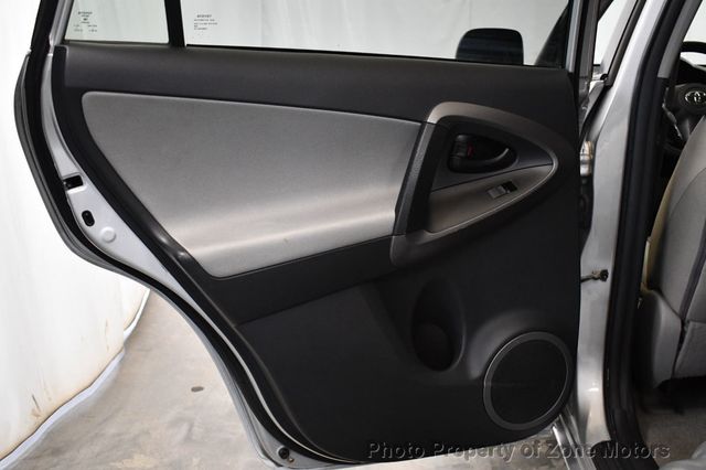 2012 Toyota RAV4 FWD 4dr I4 - 23073624 - 19