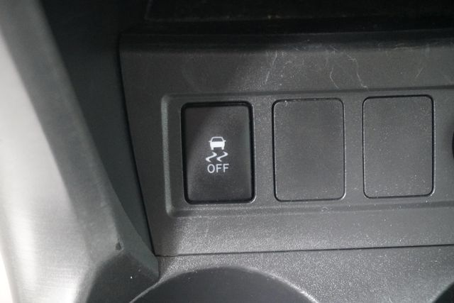 2012 Toyota RAV4 FWD 4dr I4 - 23033146 - 17