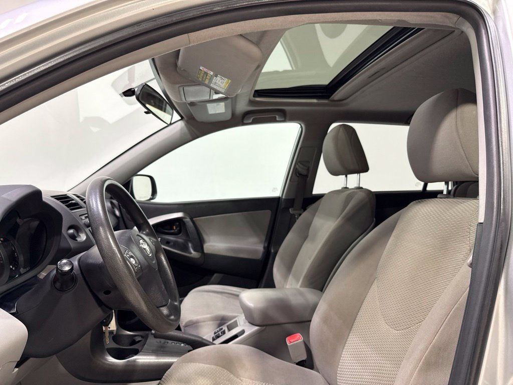 2012 Toyota RAV4 FWD 4dr I4 - 23075070 - 10