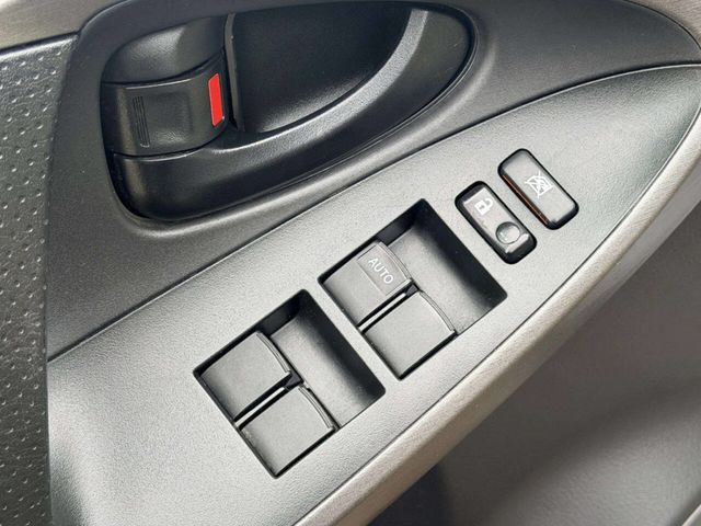 2012 Toyota RAV4 FWD 4dr I4 - 23008675 - 12